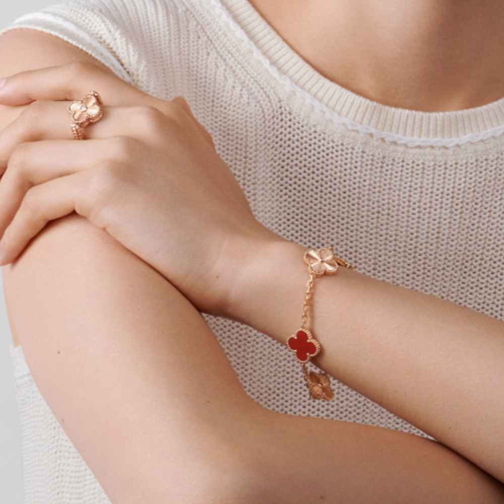 KLEEBLATT ARMBAND | ROTE ROSE GOLD